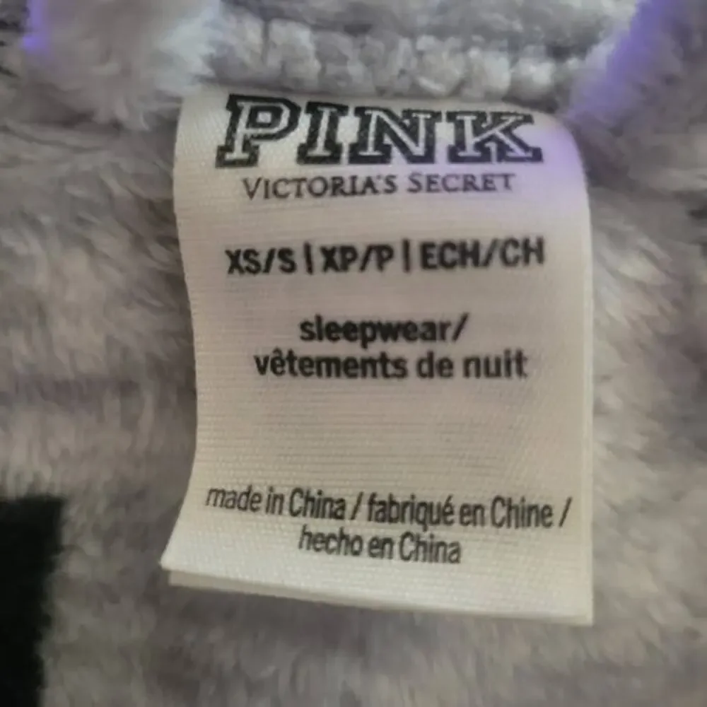 Victoria's Secret Pink Robe‎ Color Grey Size XS/S Soft and comfortable